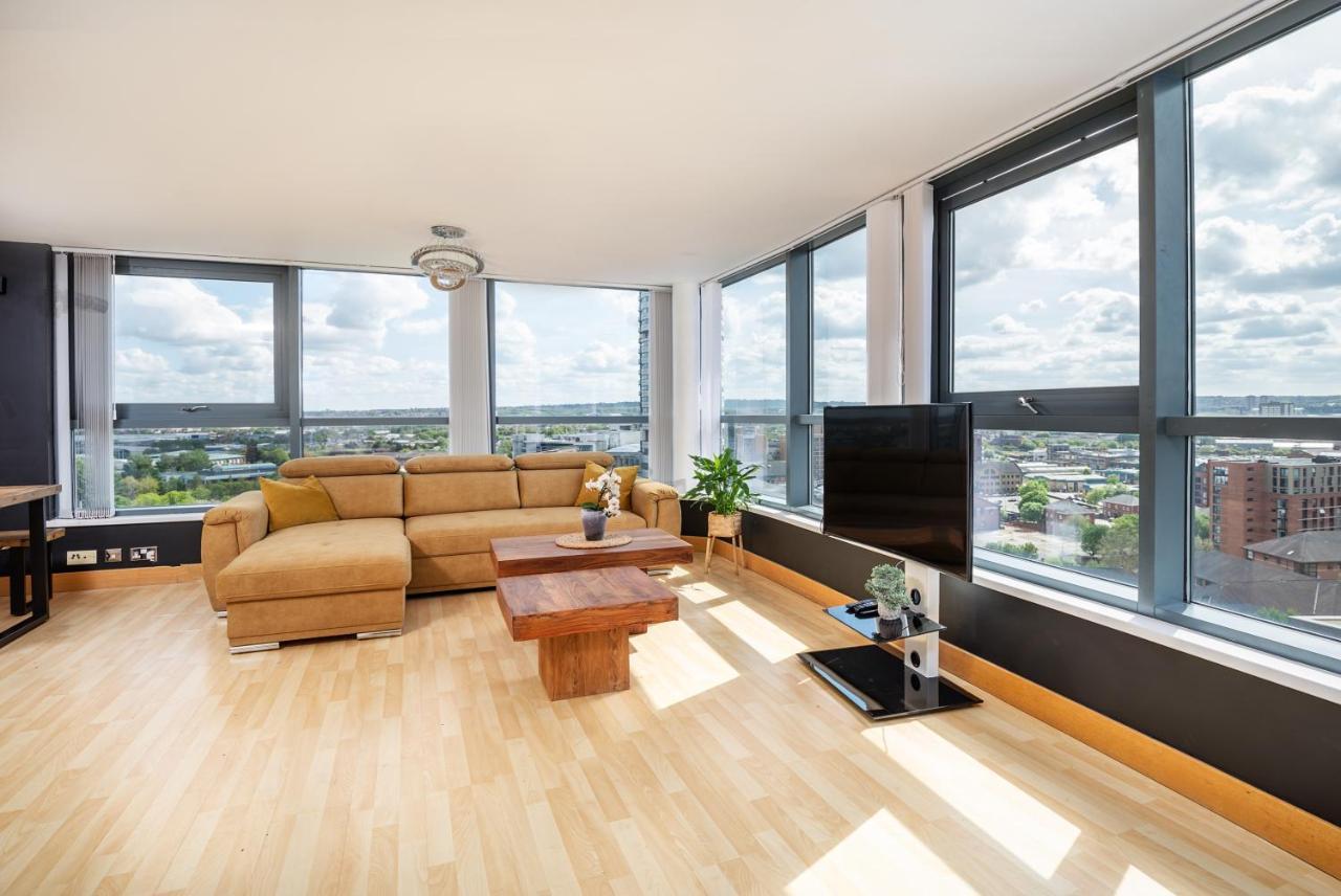 Апартаменты Leeds Most Stunning Penthouse! - Sleeps 8 Экстерьер фото
