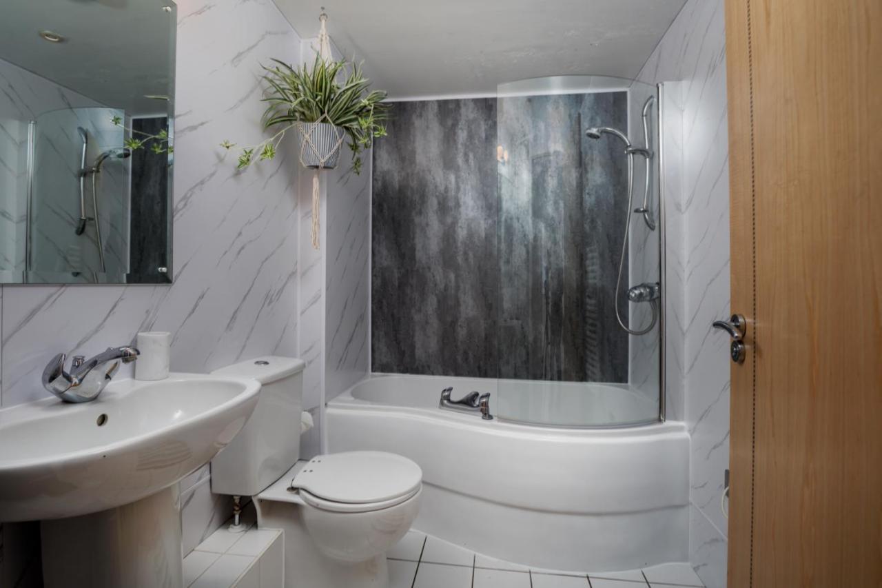 Апартаменты Leeds Most Stunning Penthouse! - Sleeps 8 Экстерьер фото